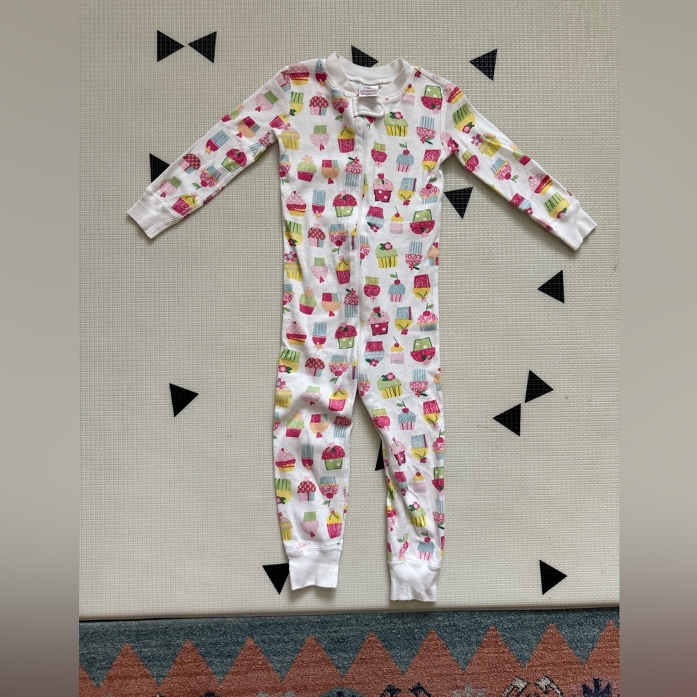 Hanna Andersson|Baby girl,toddler Cupcake Print Footless pajamas,organic cotton• - Picture 3 of 6
